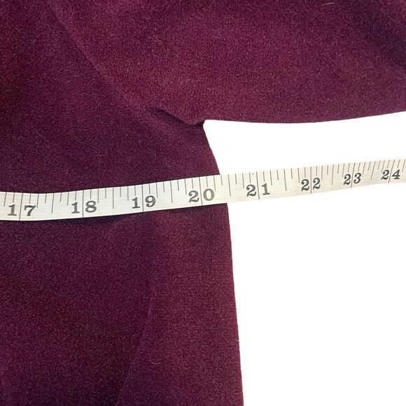 VTG Vanity Fair Maroon House Coat Robe Full Zip Size Medium Plush Elegant USA - Picture 14 of 16